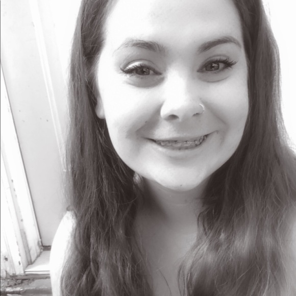 Meet your Posher, Victoria - Picture 1 of 1